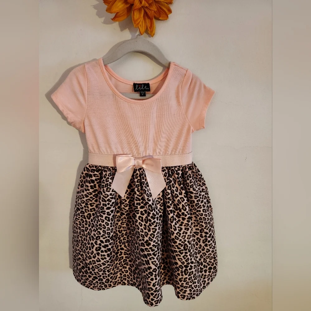 Lilt Peachy Cream/Black Leopard Print Casual Dress, Girl's Size 4T